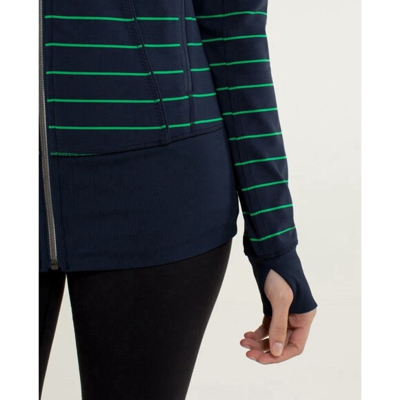Lululemon Nice Asana Jacket. Slalom Stripe Inkwell. Navy Blue/Green.Womens.Sz 6 - Picture 10 of 16